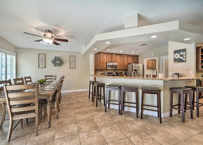 3 Mi To Lake: Havasu W/ Pool! Holiday home Lake Havasu City