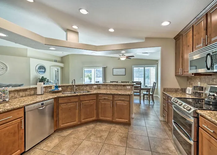 3 Mi To Lake: Havasu W/ Pool! * Lake Havasu City