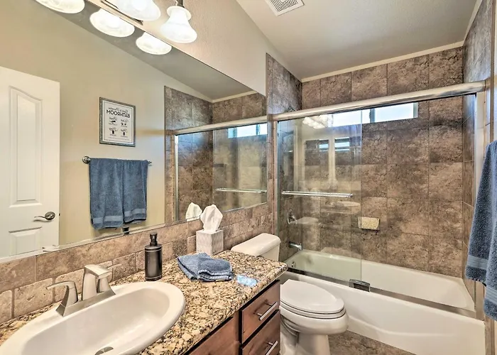 Holiday home 3 Mi To Lake: Havasu W/ Pool! Lake Havasu City