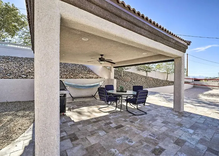 Holiday home 3 Mi To Lake: Havasu W/ Pool! *